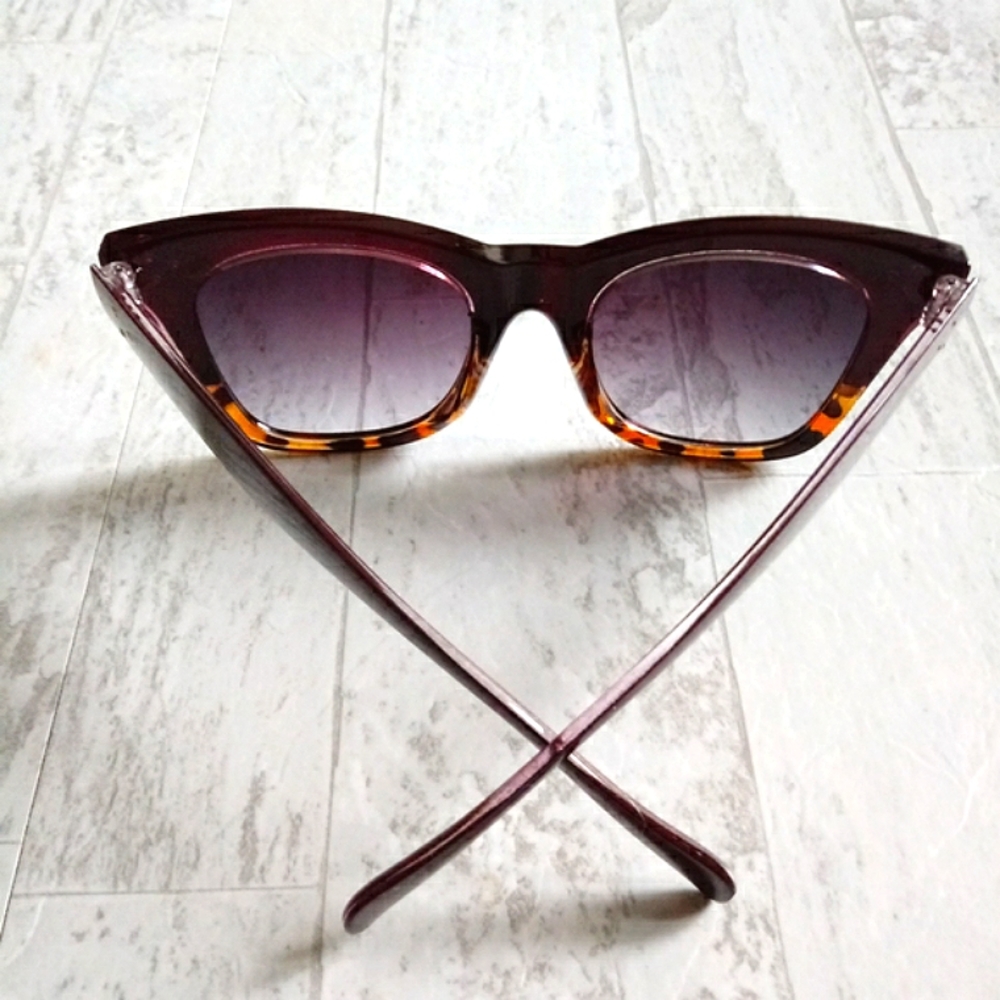 New Women's Oversized 2-Tone Animal Print Cat Eye Sunglasses - Picture 4 of 8